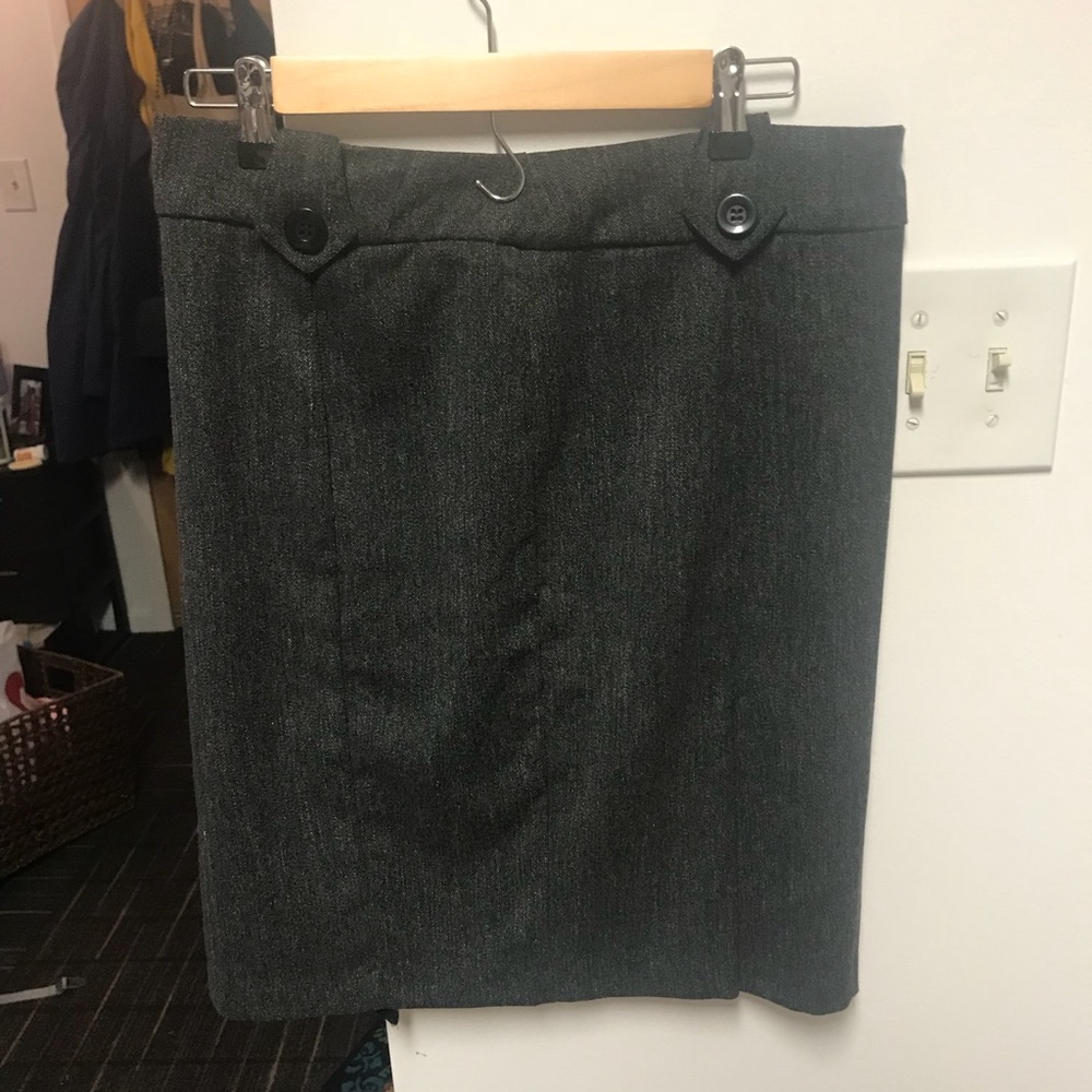Xoxo grey skirt!